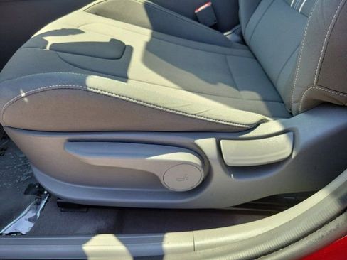 Used 2024 Hyundai Elantra SEL image 13