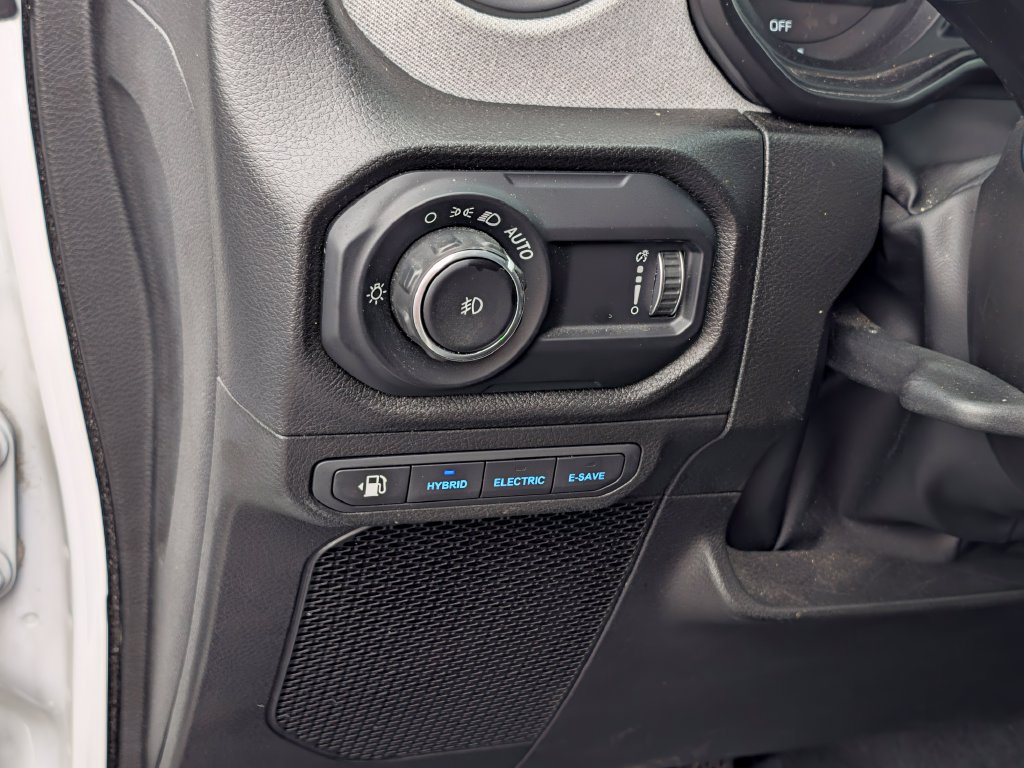 Used 2024 Jeep Wrangler Unlimited AWD/4WD image 17