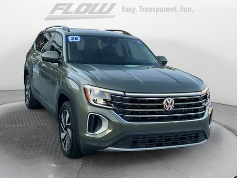 Certified 2026 Volkswagen Atlas SE w/ Panoramic Sunroof Package AWD/4WD image 1