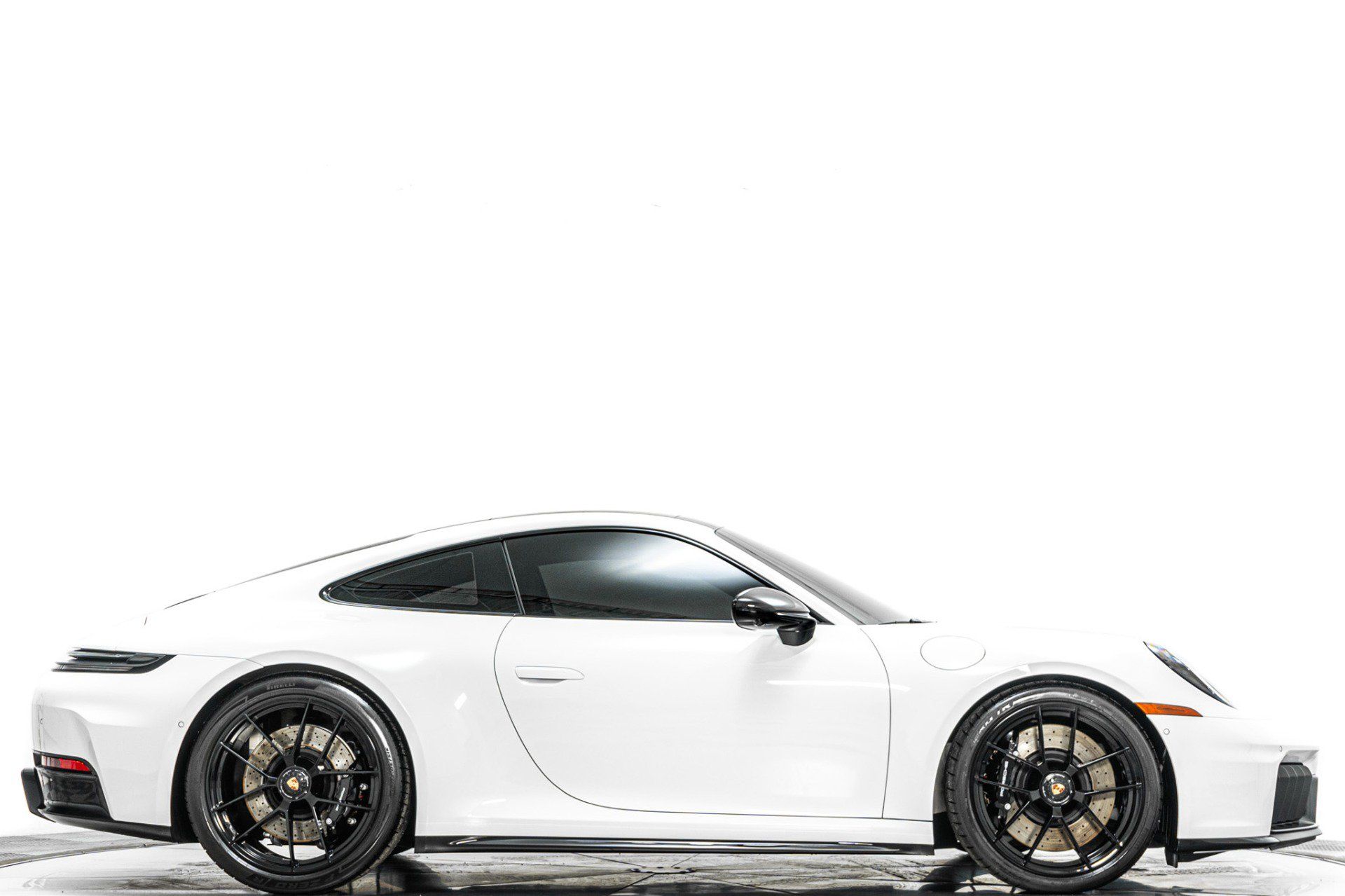 Used 2026 Porsche 911 Carrera 4 GTS AWD/4WD image 2