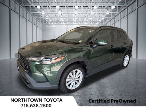 Used 2022 Toyota Corolla Cross LE w/ Moonroof Package AWD/4WD image 1