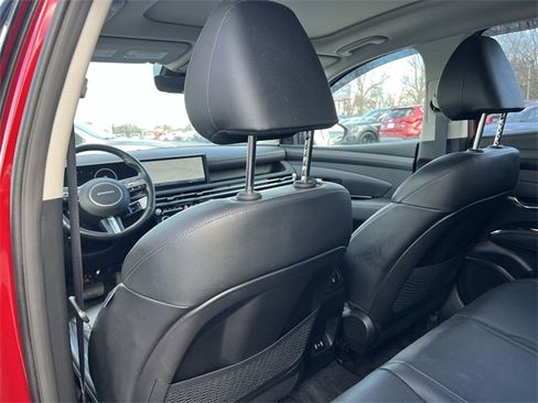 Certified 2025 Hyundai Tucson Limited image 32