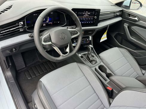 New 2026 Volkswagen Jetta SE image 10