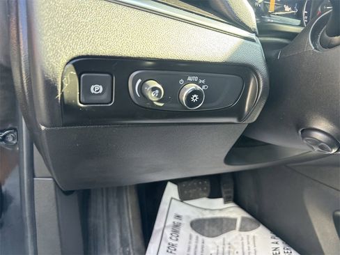 Used 2021 Buick Enclave Avenir w/ Avenir Technology Package image 18