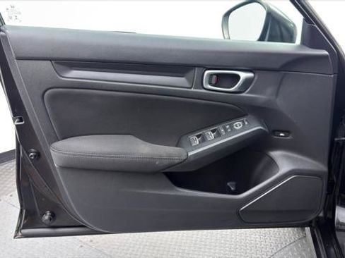 Used 2022 Honda Civic Sport image 12