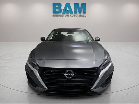 Used 2023 Nissan Altima 2.5 S image 42