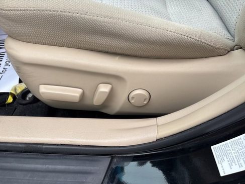 Used 2012 Toyota Camry SE image 15