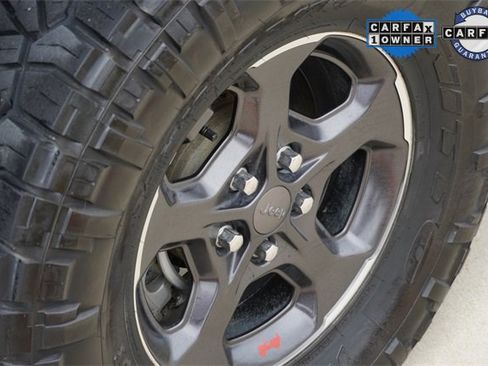 Certified 2022 Jeep Gladiator Rubicon w/ Cold Weather Group image 9