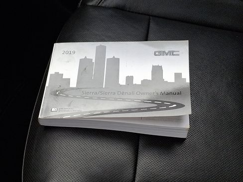 Used 2019 GMC Sierra 1500 SLT image 26