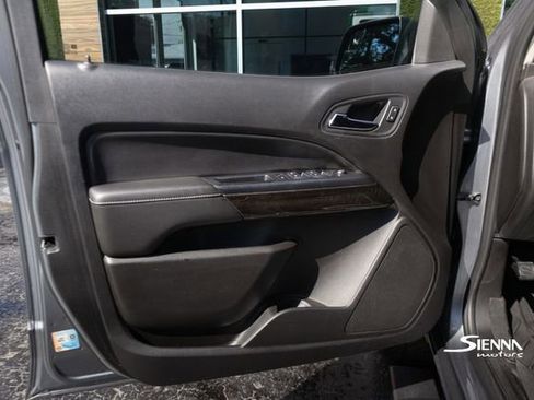 Used 2018 GMC Canyon SLE w/ SLE Convenience Package image 17