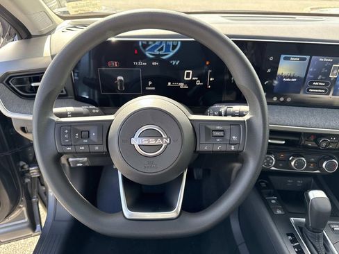 New 2026 Nissan Kicks S image 27