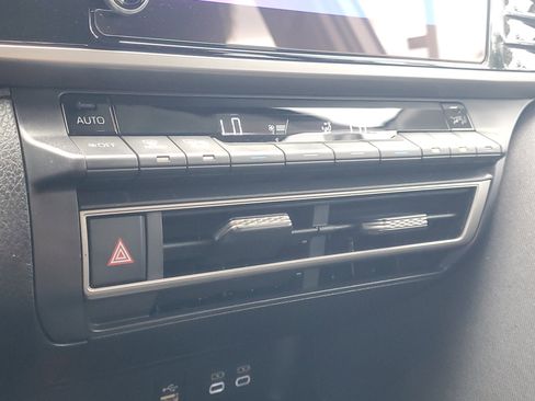 Certified 2025 Toyota Camry LE w/ Convenience Package FWD image 28