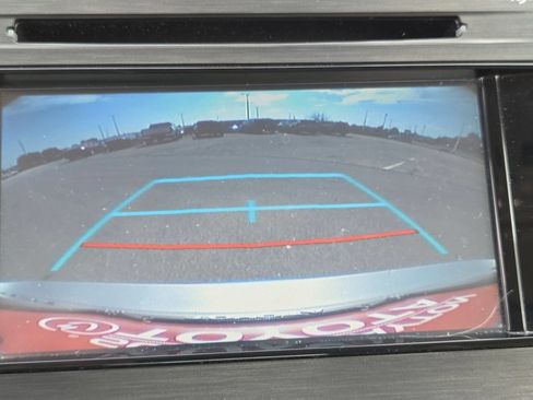Used 2015 Toyota Avalon XLE Premium FWD image 9