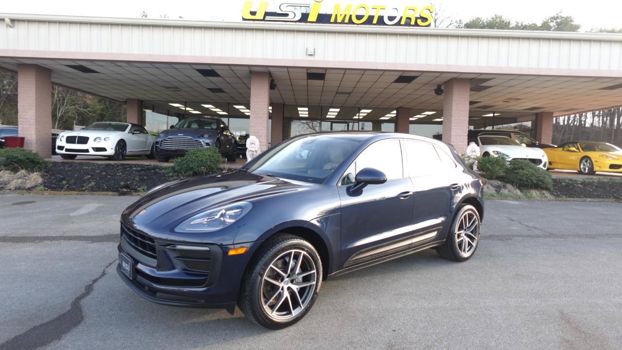 Used 2022 Porsche Macan w/ Premium Package AWD/4WD image 25