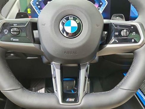 Used 2025 BMW X3 xDrive30i w/ Premium Package image 39