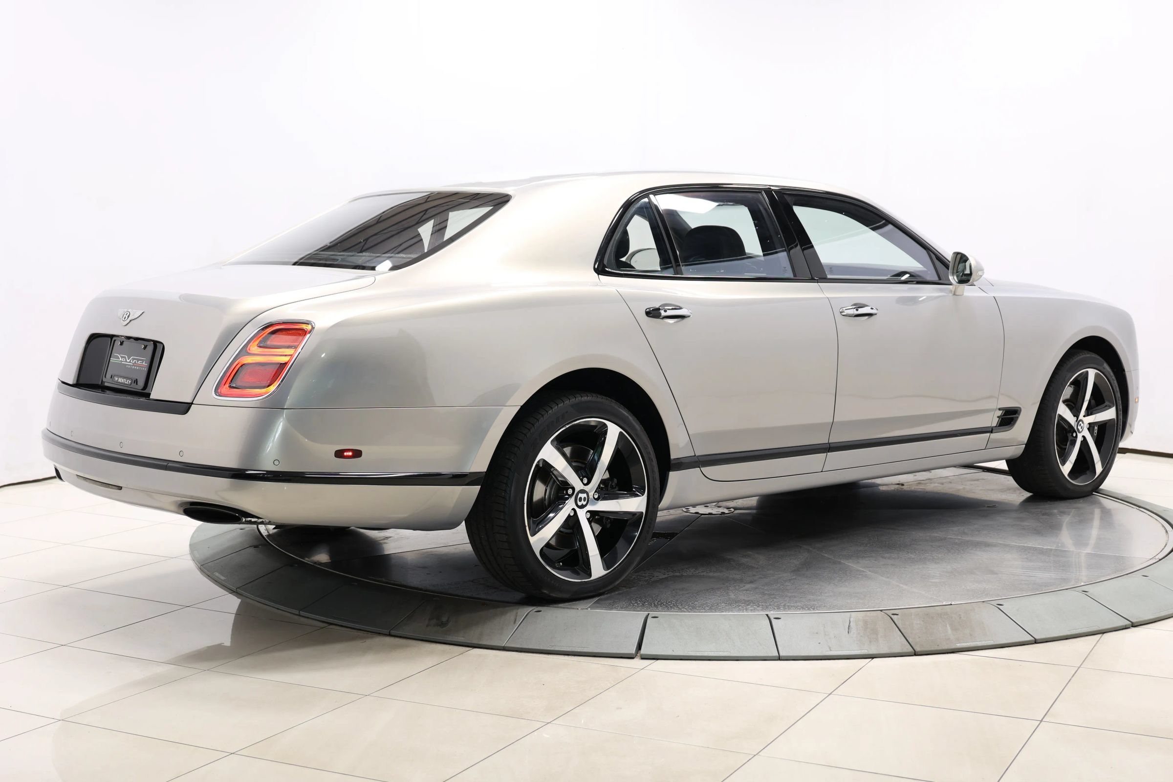 Used 2018 Bentley Mulsanne RWD image 81