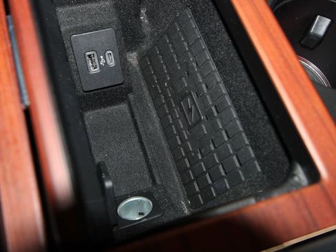Used 2024 Lincoln Navigator Reserve AWD/4WD image 21