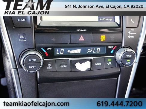 Used 2017 Toyota Camry XSE w/ Moonroof Package FWD image 27