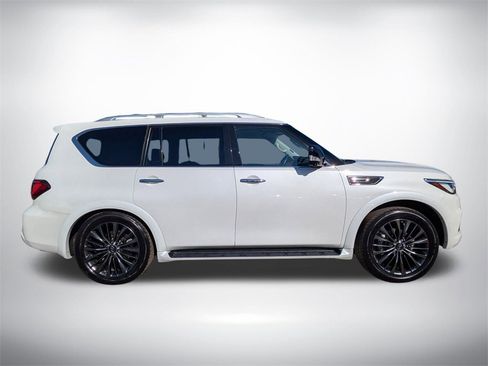Used 2021 INFINITI QX80 Premium Select w/ Cargo Package image 2