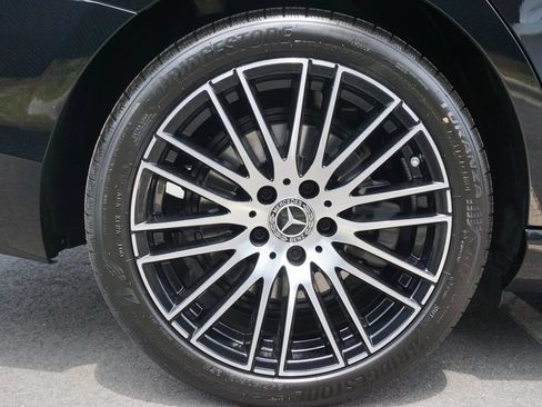 Certified 2025 Mercedes-Benz C 300 Sedan image 16