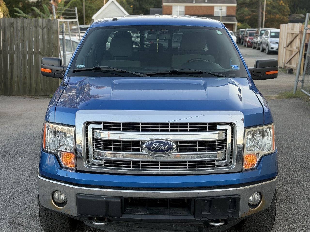 Used 2014 Ford F150 XLT w/ Equipment Group 302A Luxury AWD/4WD image 4