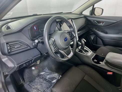 Used 2023 Subaru Outback Premium AWD/4WD image 9