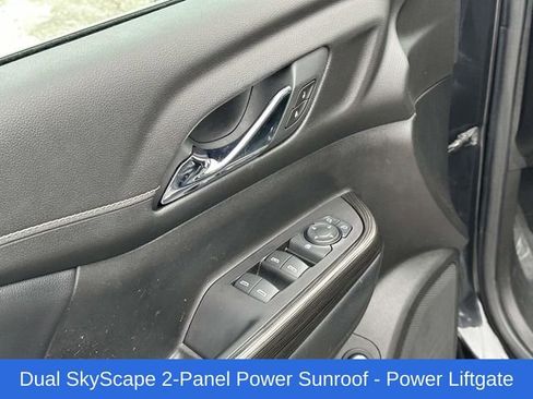 Used 2020 GMC Acadia SLT image 15