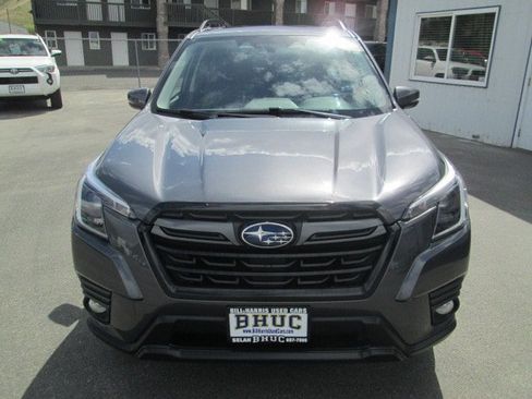Used 2023 Subaru Forester Limited AWD/4WD image 2