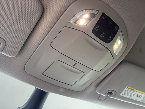 Used 2023 Chrysler Voyager LX FWD image 18
