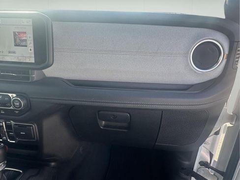 Used 2024 Jeep Wrangler Sahara image 44