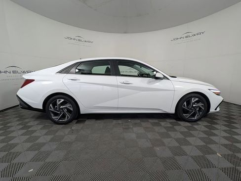 Used 2025 Hyundai Elantra SEL image 10