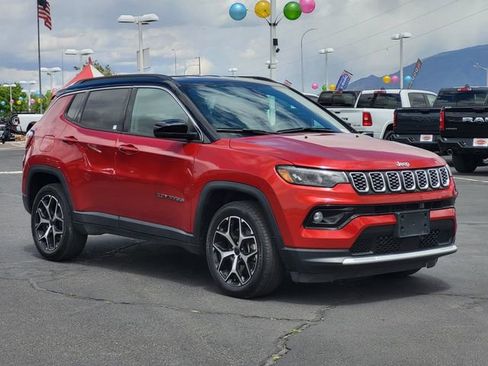 Certified 2025 Jeep Compass Limited AWD/4WD image 6
