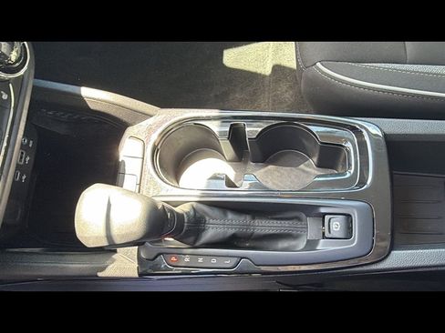 Used 2021 Chevrolet TrailBlazer LT w/ Convenience Package FWD image 20