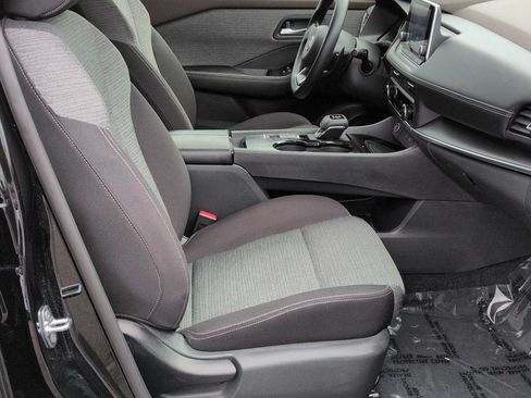 Used 2023 Nissan Rogue SV FWD image 22