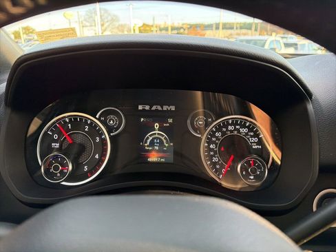 Used 2024 RAM 3500 Big Horn image 27