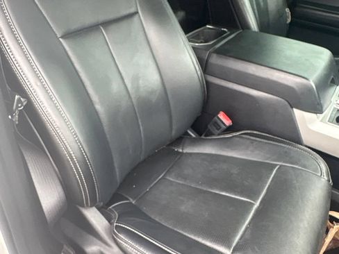 Used 2018 Ford F150 Lariat w/ Equipment Group 502A Luxury AWD/4WD image 18