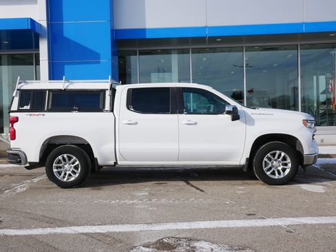 Certified 2024 Chevrolet Silverado 1500 LT image 2