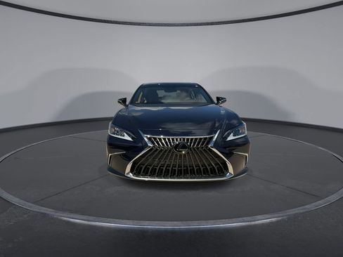 Used 2025 Lexus ES 350 w/ Premium Package image 3