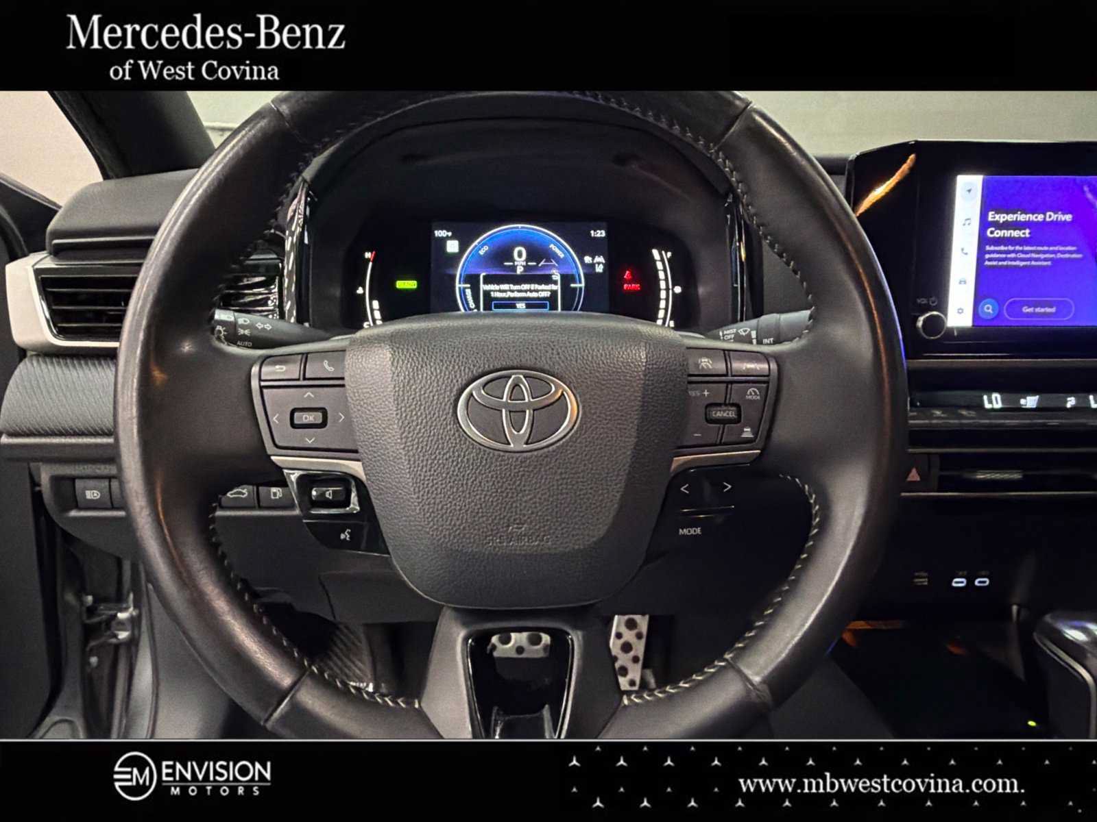 Used 2025 Toyota Camry SE FWD image 26