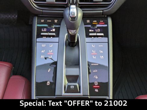 Used 2022 Porsche Macan S image 22