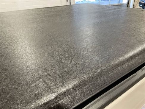 Used 2026 Chevrolet Colorado ZR2 w/ Technology Package image 8