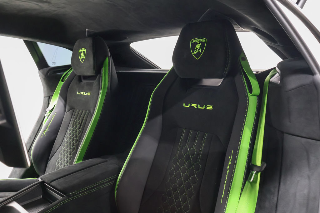 Used 2024 Lamborghini Urus Performante AWD/4WD image 57