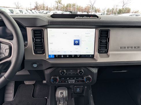 New 2025 Ford Bronco Outer Banks image 15