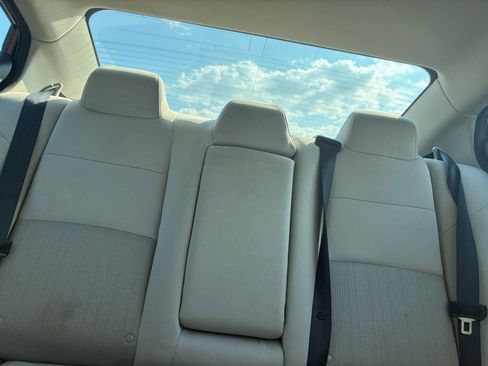 Used 2025 Nissan Altima 2.5 SV image 33