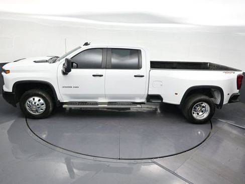 Used 2026 Chevrolet Silverado 3500 W/T AWD/4WD image 16