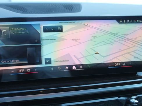 New 2026 BMW X5 xDrive50e image 16