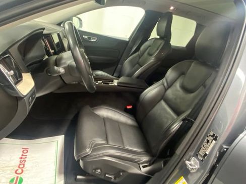 Used 2021 Volvo XC60 T5 Inscription AWD/4WD image 11