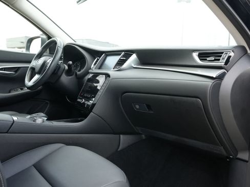 Certified 2023 INFINITI QX50 Pure FWD image 21