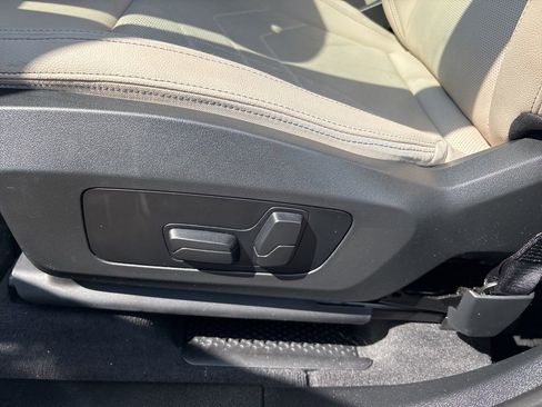 Used 2023 BMW X1 xDrive28i w/ Convenience Package image 12