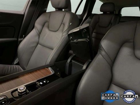 Used 2025 Volvo V60 B5 Cross Country Plus image 62